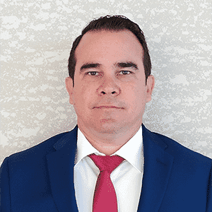 Product Specialist LEONARDO.GUZMAN@LEXUSOFKENDALL.COM Lexus of Kendall Product Specialist