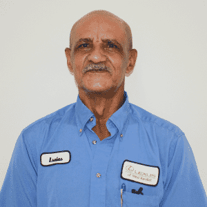 Service Porter ISAIAS FAMILIA Service Lexus of West Kendall