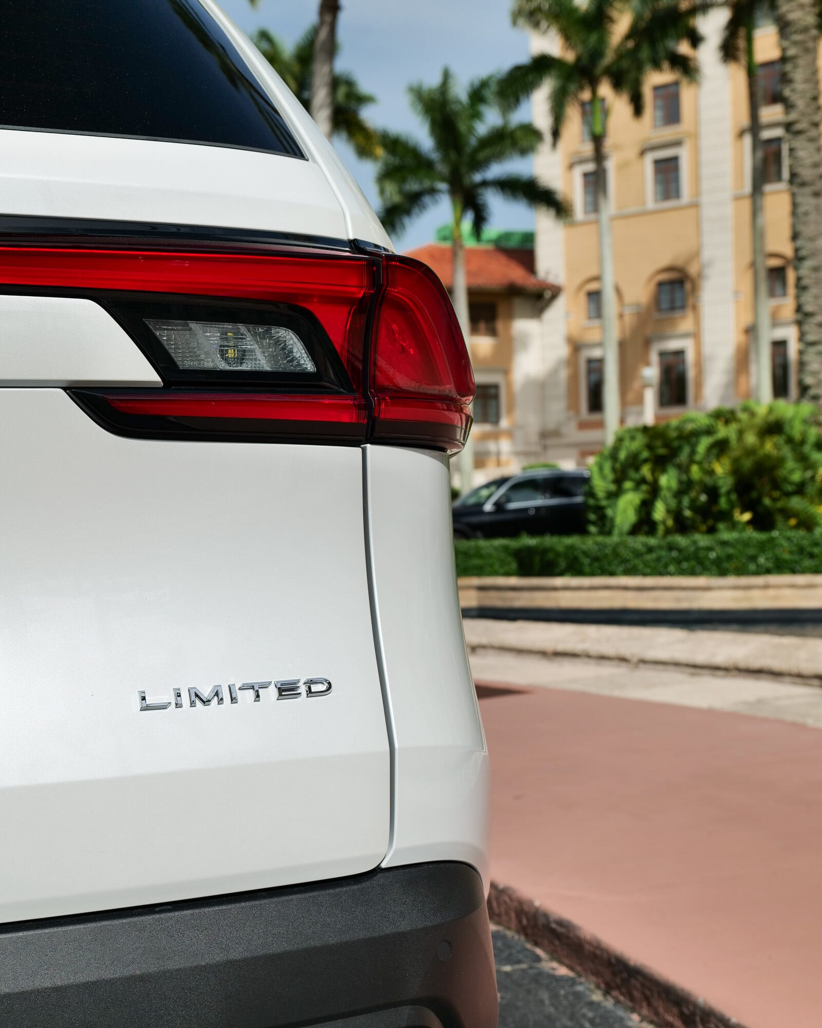 Toyota =Highlander in Miami