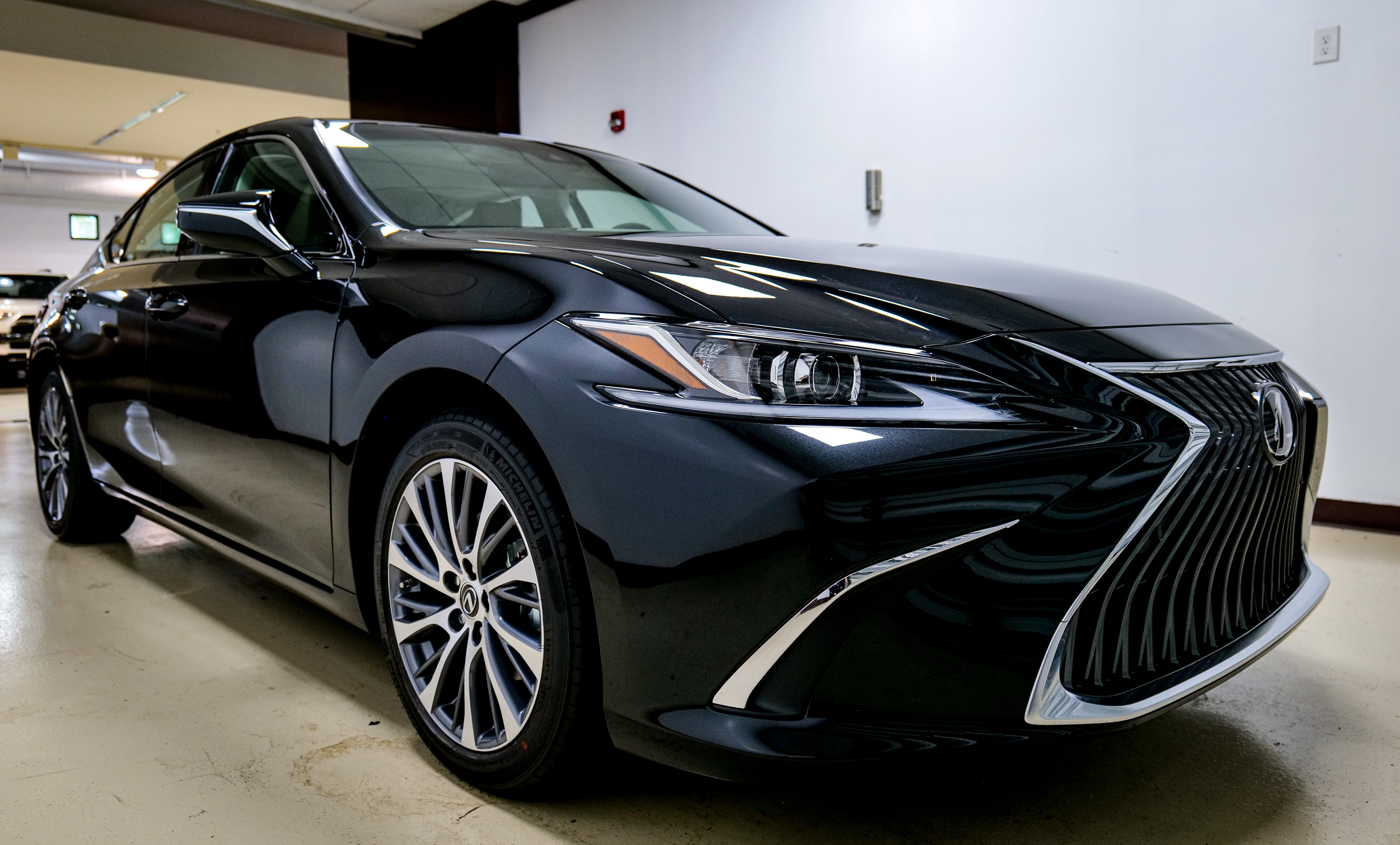 Lease the all new Lexus ES in Miami | Lexus of Kendall